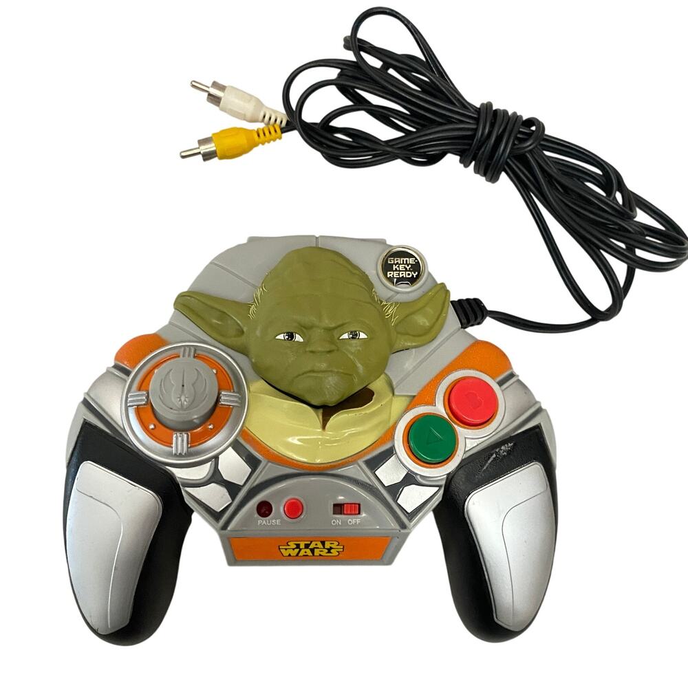 STAR WARS Jakks Pacific Yoda Plug and Play TV Video Game Controller 2005
